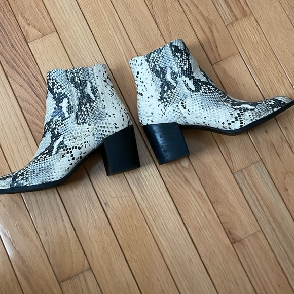 Booties - Picture 3 of 4